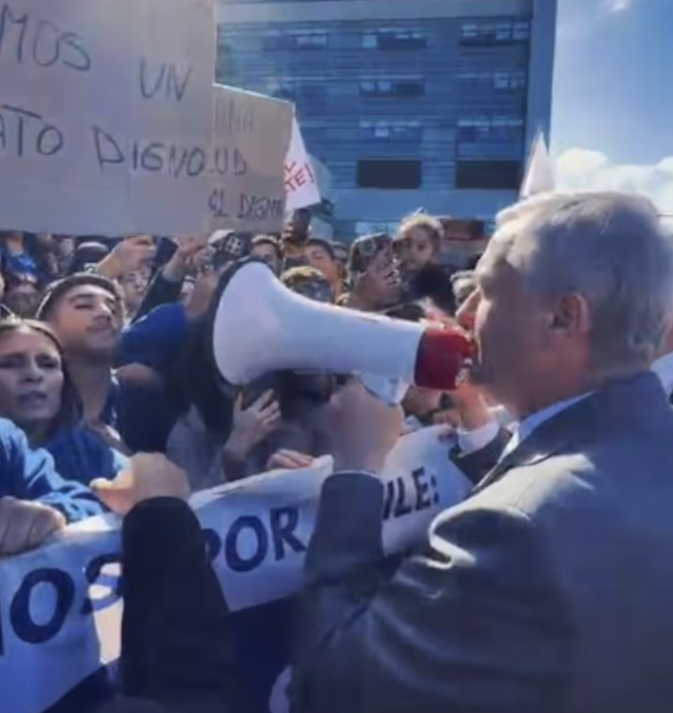 protestas de salud en Temuco – Tenso intercambio en el Hospital Regional de Temuco