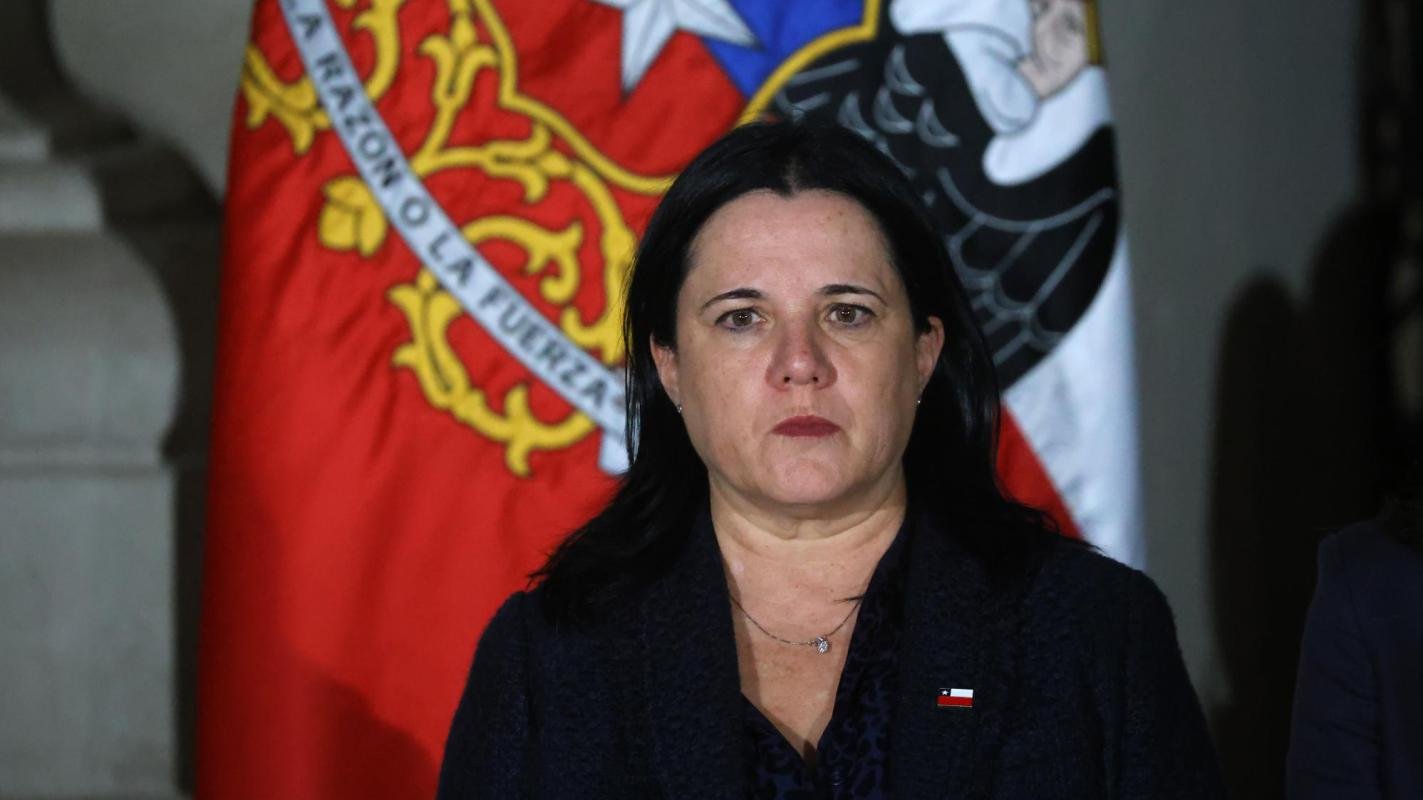 Reacciones a la ausencia de la ministra Steinert