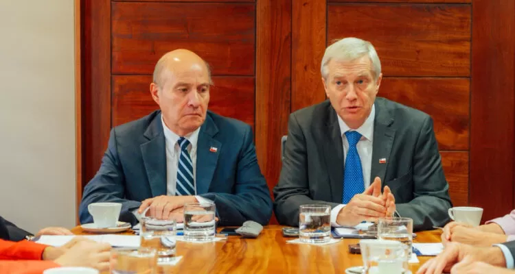 Controversia por Ajuste Fiscal en Chile
