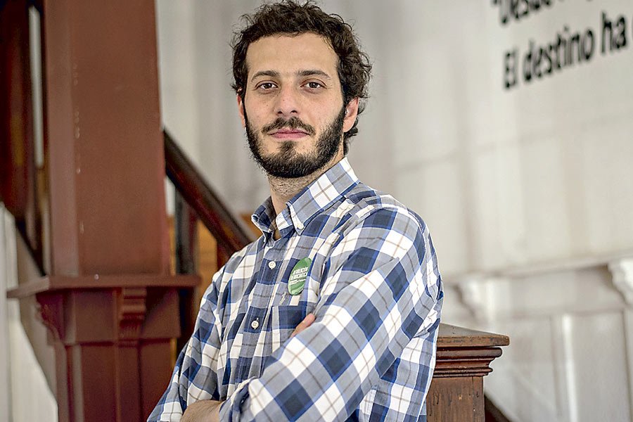 Reacciones Políticas y Análisis