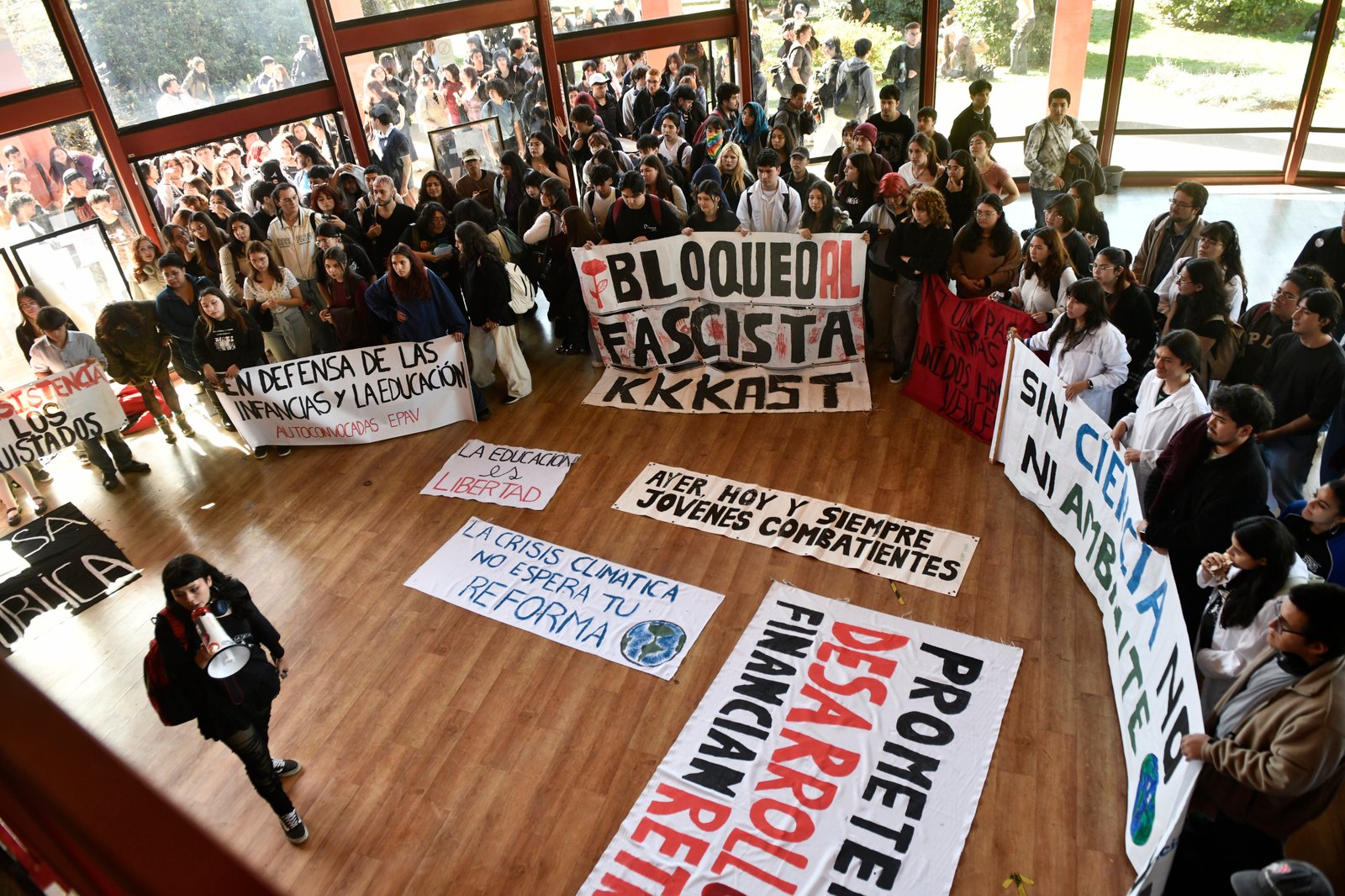 Propuesta de la UDI: Retiro de gratuidad universitaria