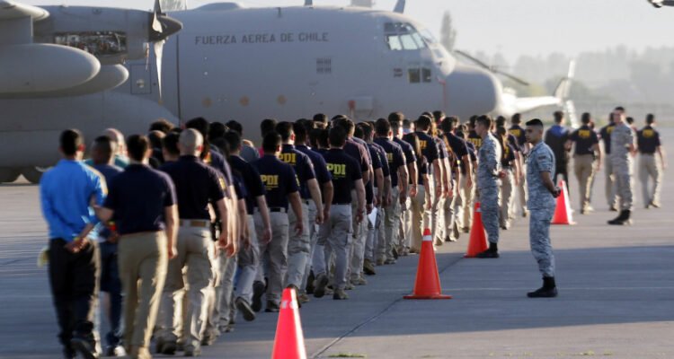 Desafíos y críticas en la implementación de expulsiones