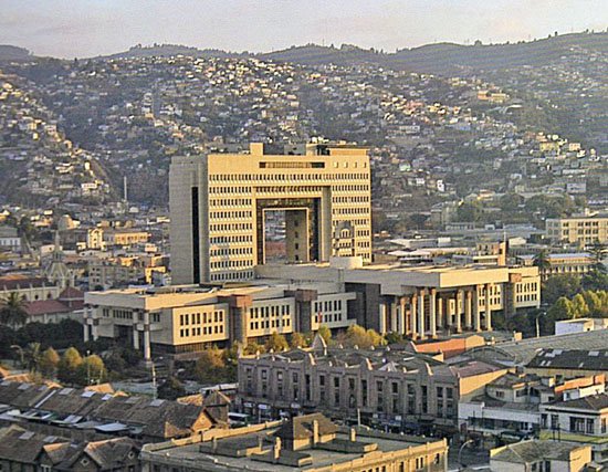 Cámara de Diputadas y Diputados vs. Senado: ¿Cuál es la diferencia y para qué sirven?