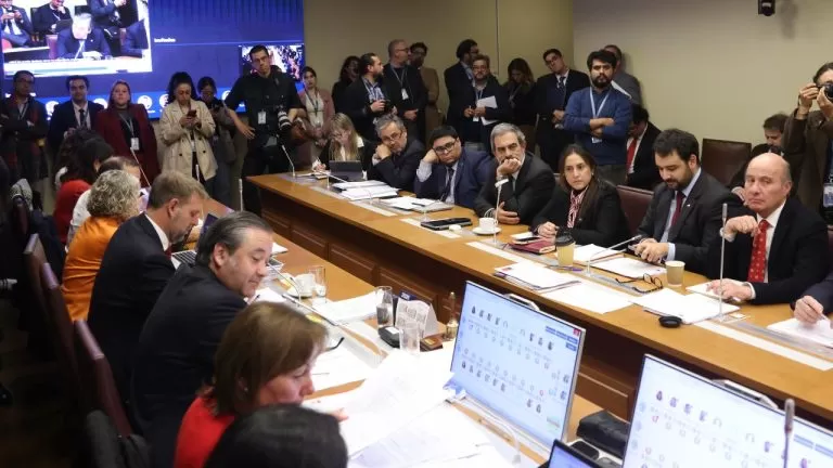 Gobierno invalida indicaciones – Contexto de la Disputa Legislativa