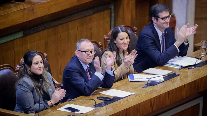 Ley de Escuelas Protegidas: Aprobada con 105 votos