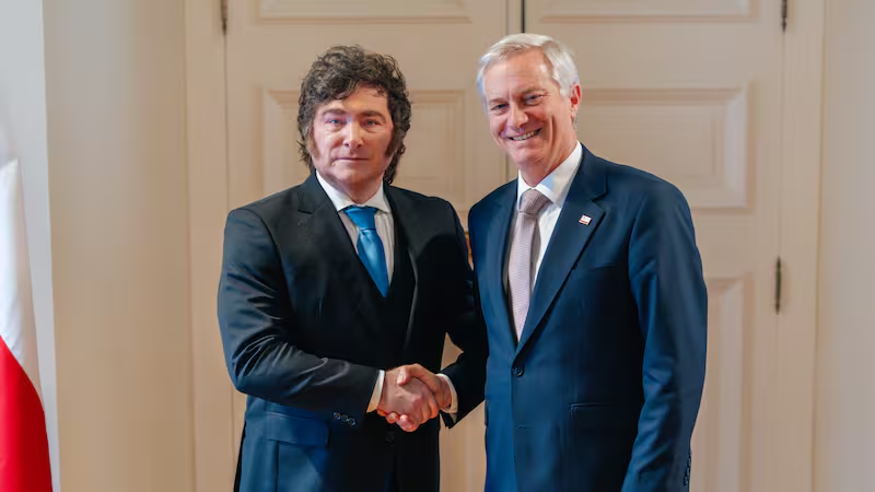 Presidente José Antonio Kast cuestiona al expresidente Gabriel Boric por el decreto argentino sobre el Estrecho de Magallanes