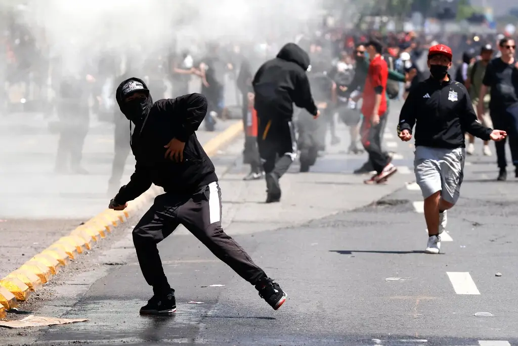 Manipulación en redes durante el estallido social en Chile, con cuentas extranjeras de Venezuela, Nicaragua y Cuba